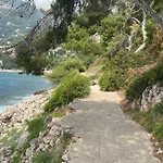 Mentone, A 80 Mt Dal Mare Apartment