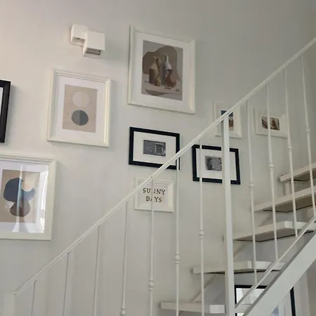 Mentone, A 80 Mt Dal Mare 아파트 *